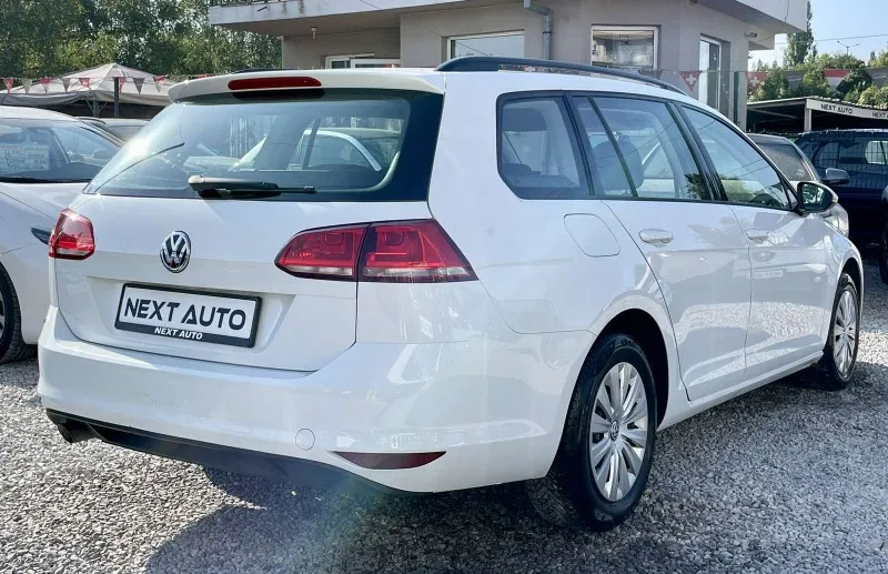 Volkswagen Golf 1.6TDI 105HP Image 5