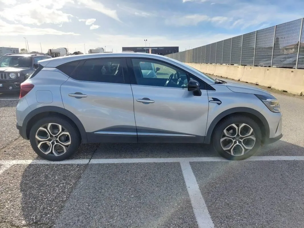 RENAULT Captur TCe 12V 90 CV Intens Image 4